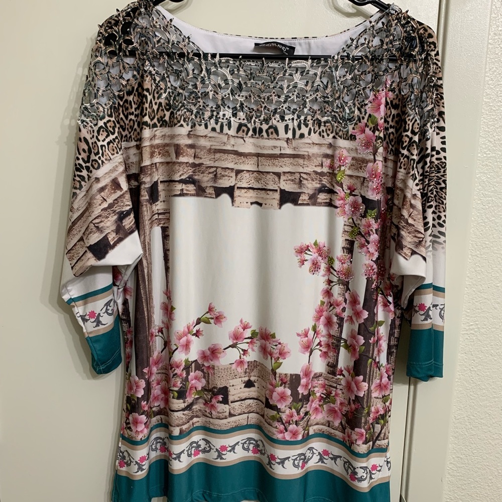 Women 3/4 sleeve top